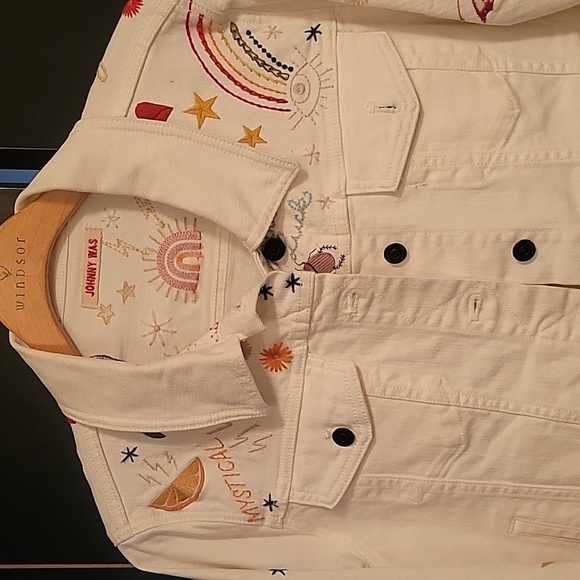 Johnny Was white jean jacket, long sleeve - Picture 3 of 11